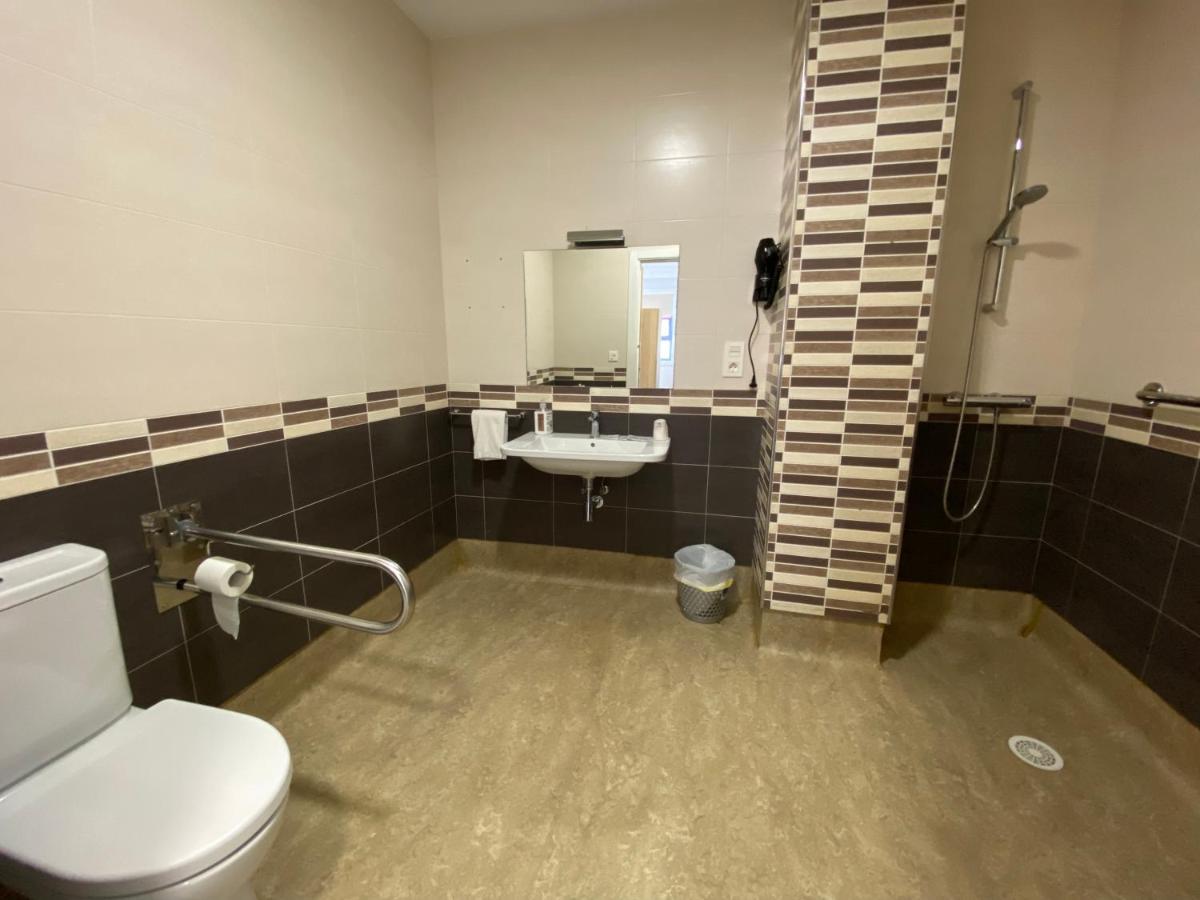 Dpcristal El Rinconcito Hotel Sarria Eksteriør billede